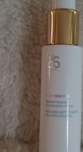 Arbonne Re9 AdvancE Brightening cleansing Foam NEW